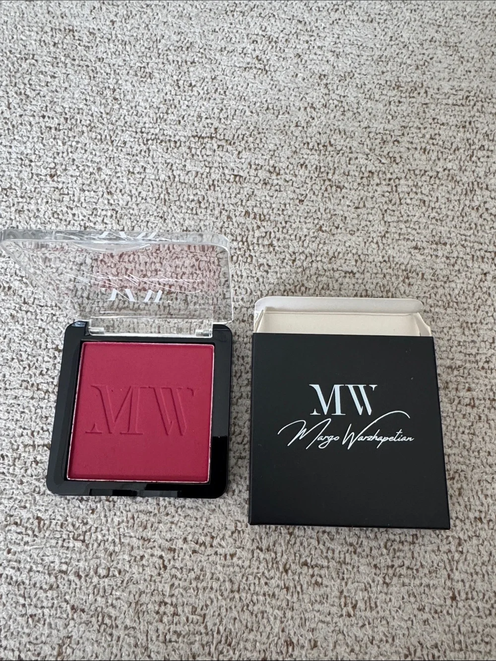 Deep Burgundy Powder Blush/Highlighter